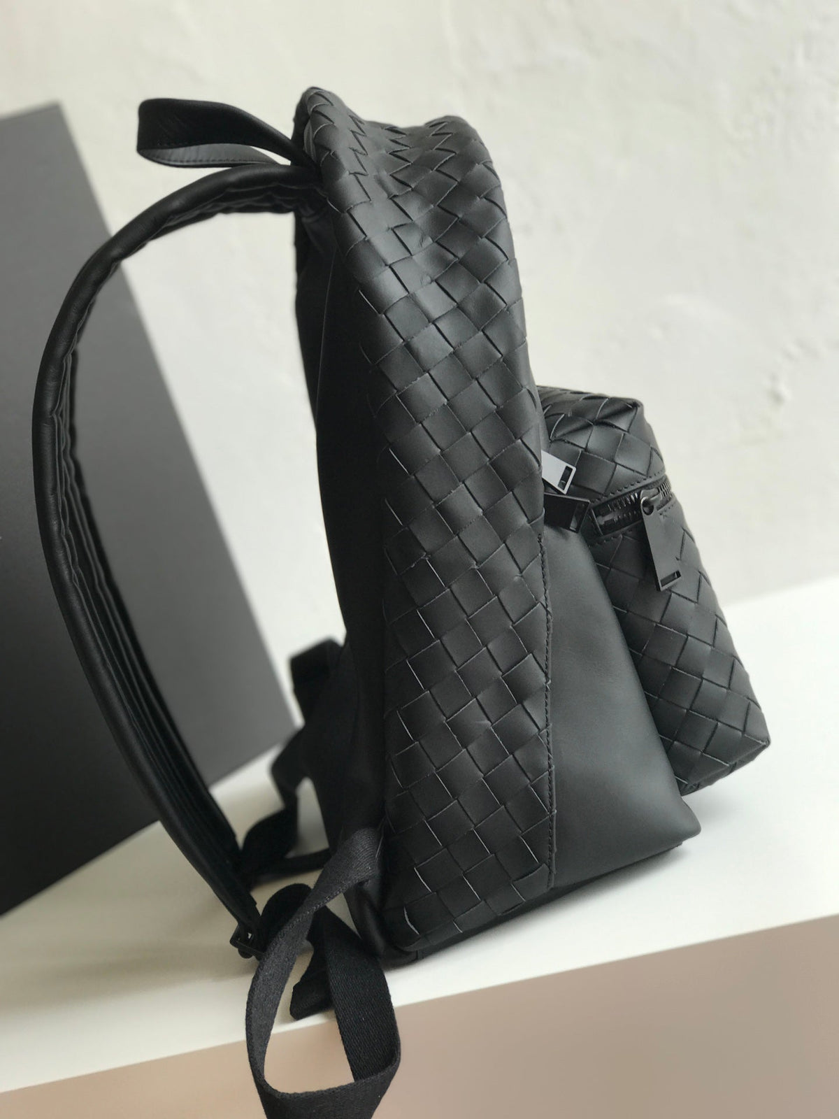 BOTTEGA VENETA SMALL INTRECCIATO 41 BACKPACK IN BLACK CALFSKIN