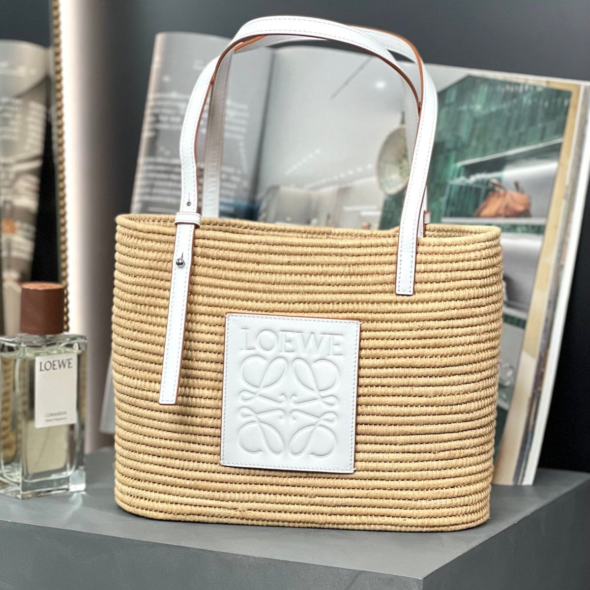 LOEWE SMALL SQUARE 28 BASKET BAG IN RAFFIA AND WHITE CALFSKIN