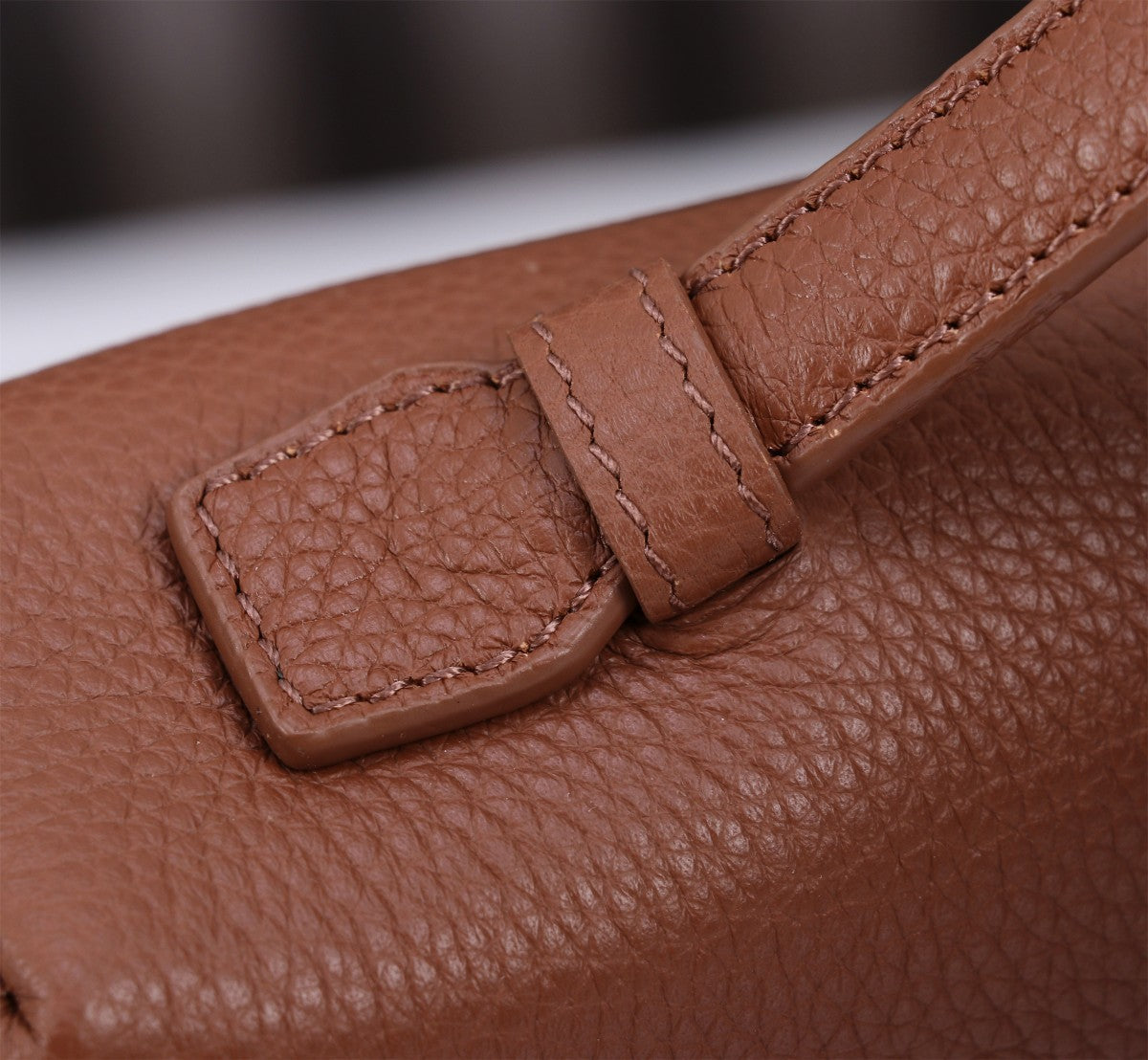 LORO PIANA EXTRA BAG L27 IN UMBER BROWN GRAINED CALFSKIN WITH SILVER HARDWARE