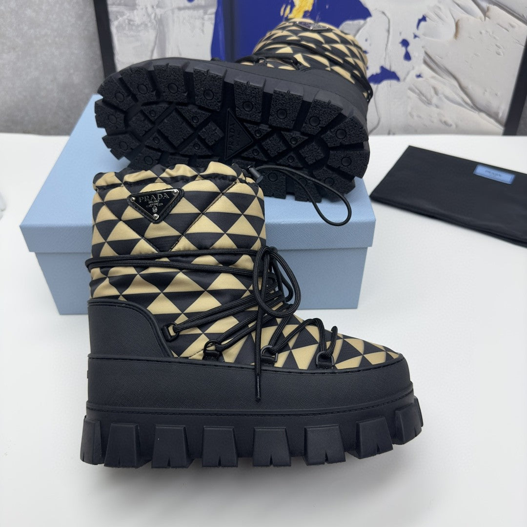 PRADA RE-NYLON GABARDINE APRÈS SKI BOOTIES BLACK AND BEIGE