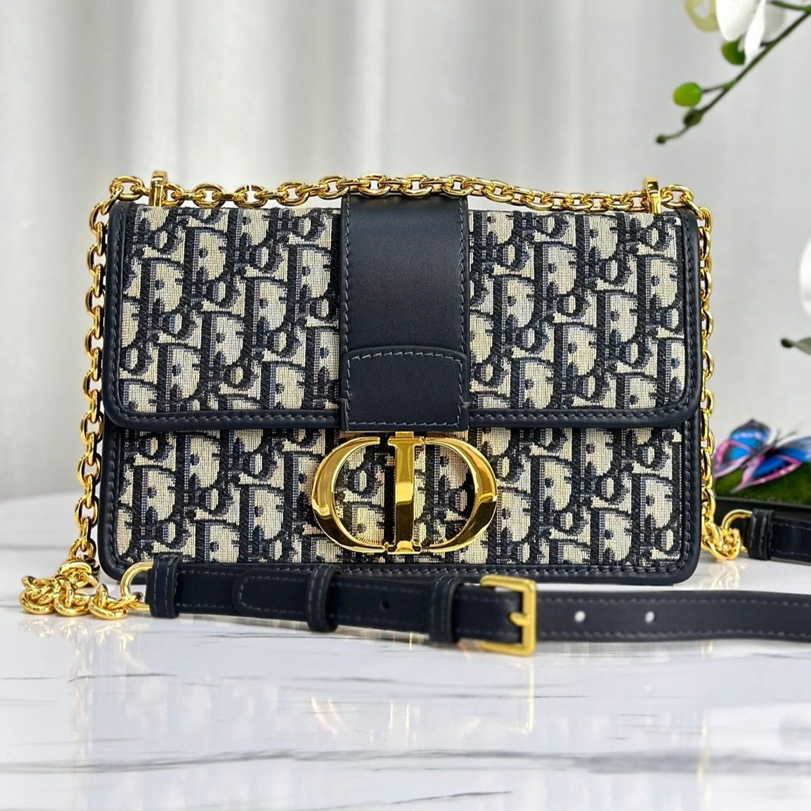 DIOR MONTAIGNE 25 BAG IN BLUE OBLIQUE JACQUARD