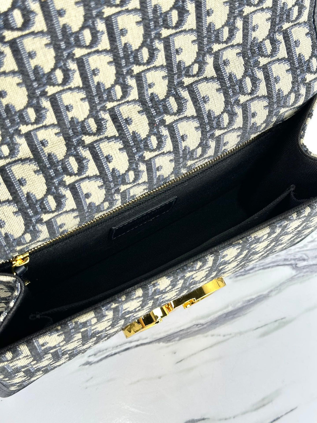 DIOR MONTAIGNE 25 BAG IN BLUE OBLIQUE JACQUARD