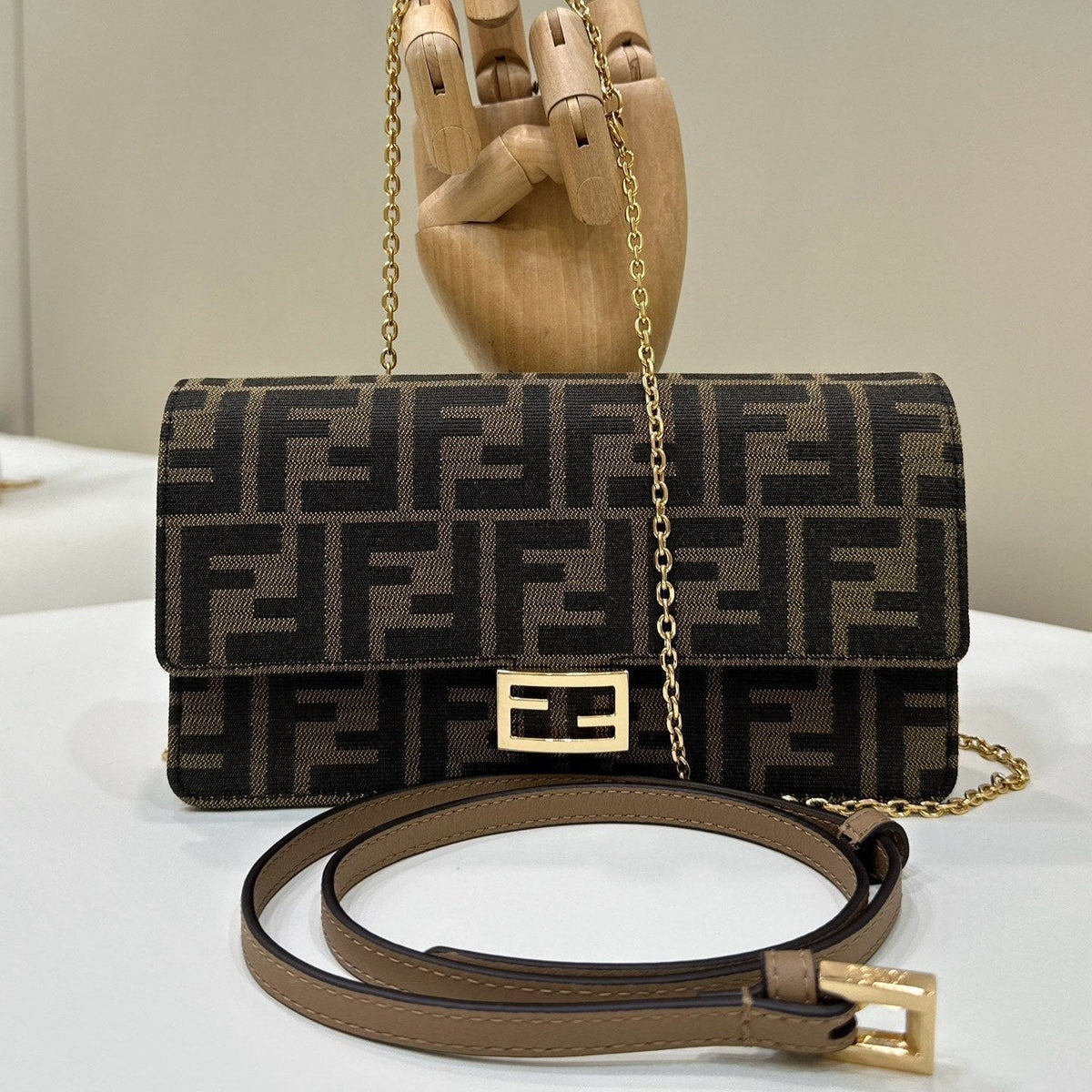 FENDI BAGUETTE CHAIN MIDI 21 IN BROWN MIX BLACK MONOGRAM JACQUARD FABRIC BAG