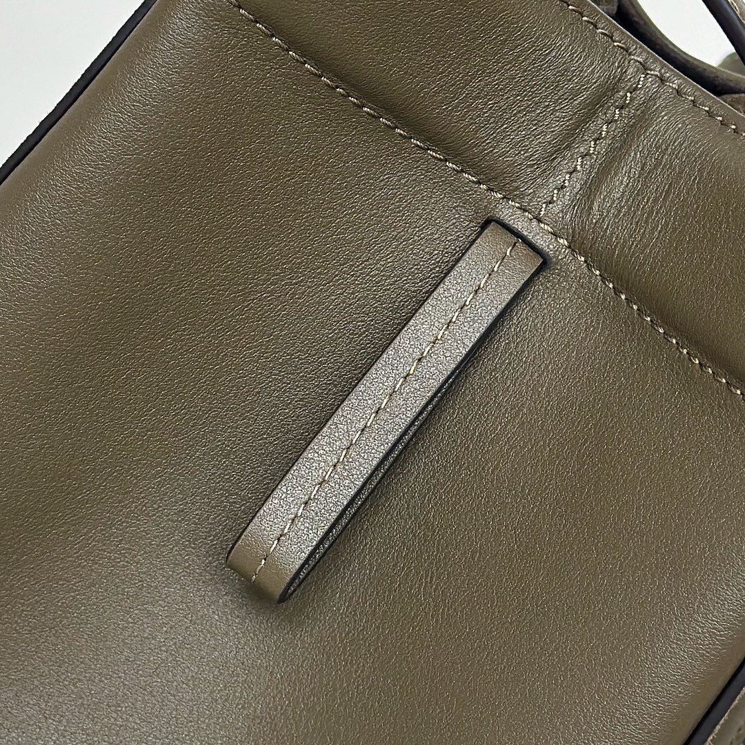 FENDI ORIGAMI MINI 19 IN ARMY GREEN LAMBSKIN AND SUEDE