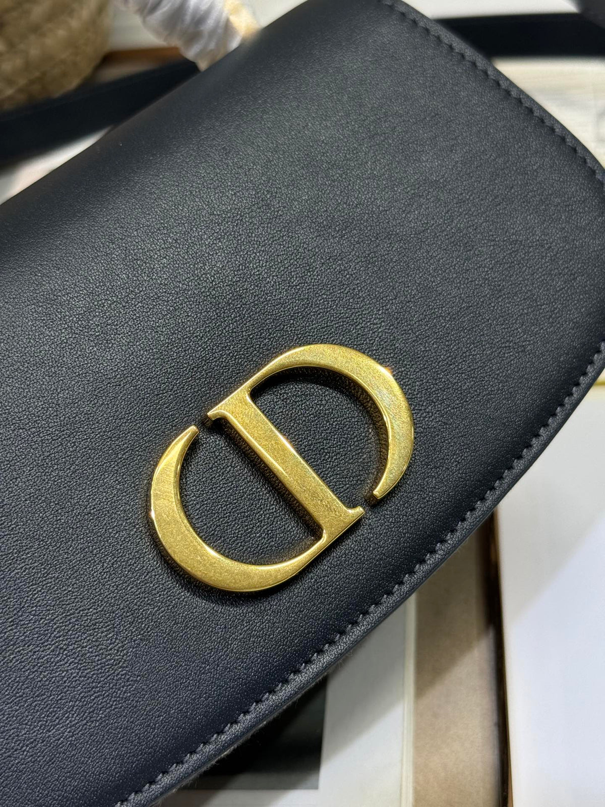 DIOR SMALL 19 MONTAIGNE AVENUE TOP HANDLE BAG BLUE OBLIQUE JACQUARD AND BLACK SMOOTH CALFSKIN 221158