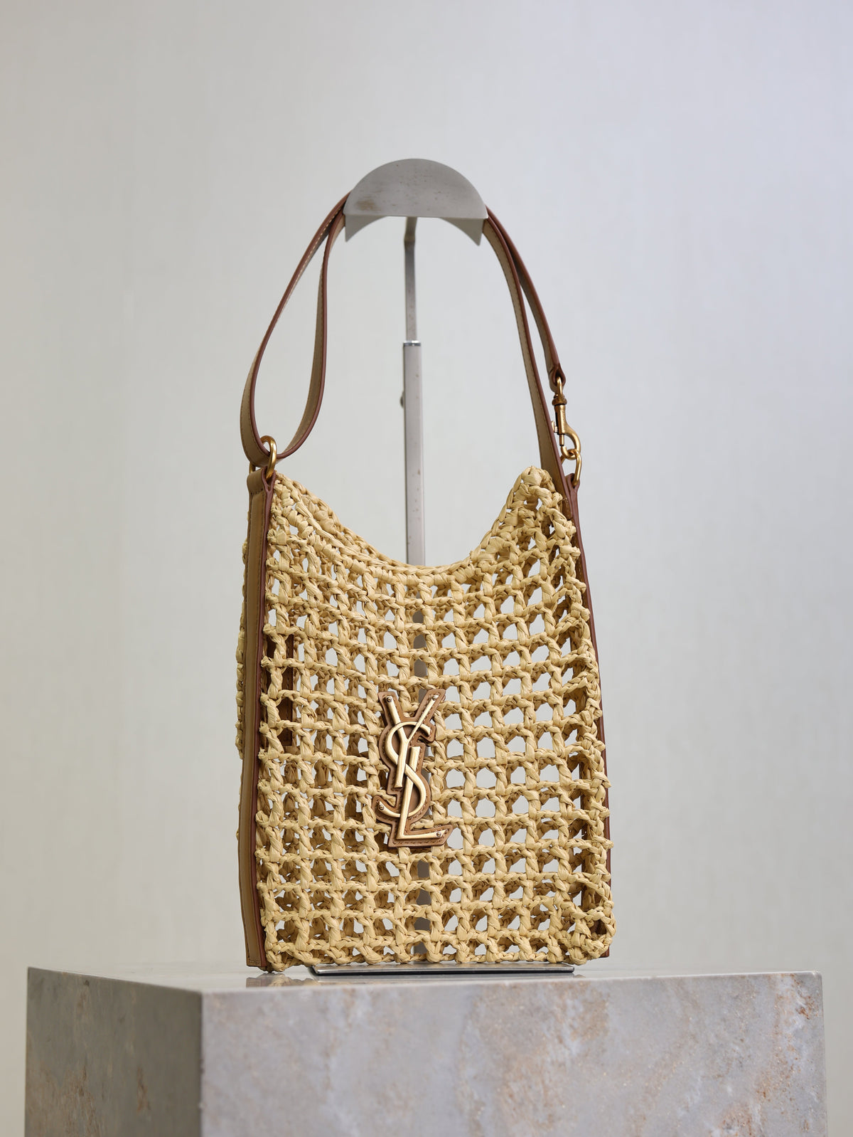 SAINT LAURENT OXALIS 25 IN RAFFIA CROCHET AND LEATHER VINTAGE BROWN