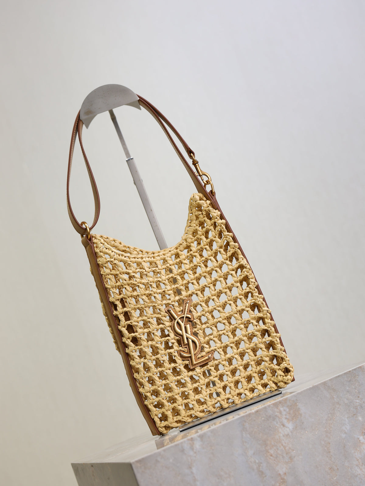 SAINT LAURENT OXALIS 25 IN RAFFIA CROCHET AND LEATHER VINTAGE BROWN