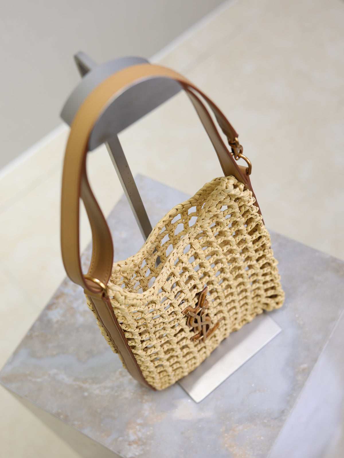 SAINT LAURENT OXALIS 25 IN RAFFIA CROCHET AND LEATHER VINTAGE BROWN