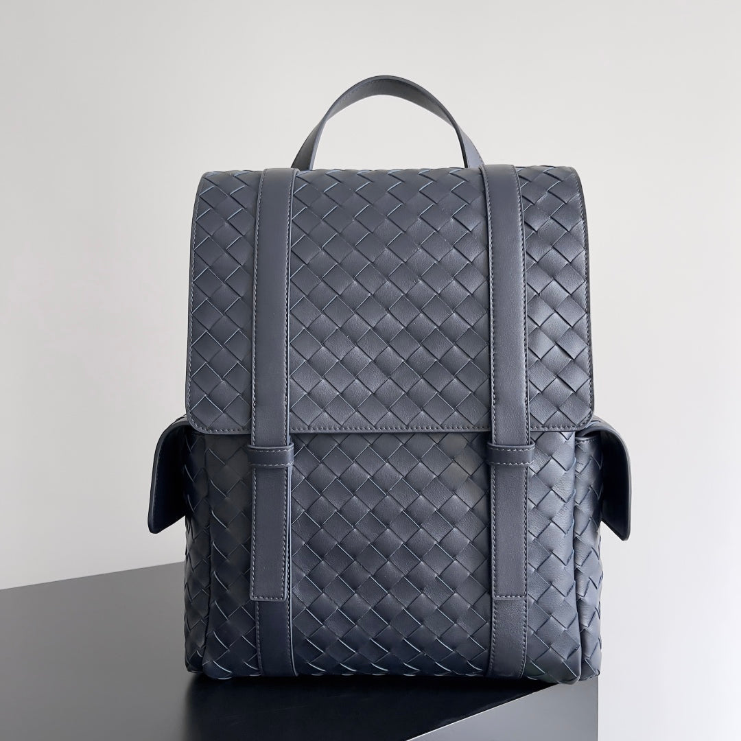 BOTTEGA VENETA BACK TO SCHOOL BACKPACK 39 IN MIDNIGHT BLUE LAMBSKIN