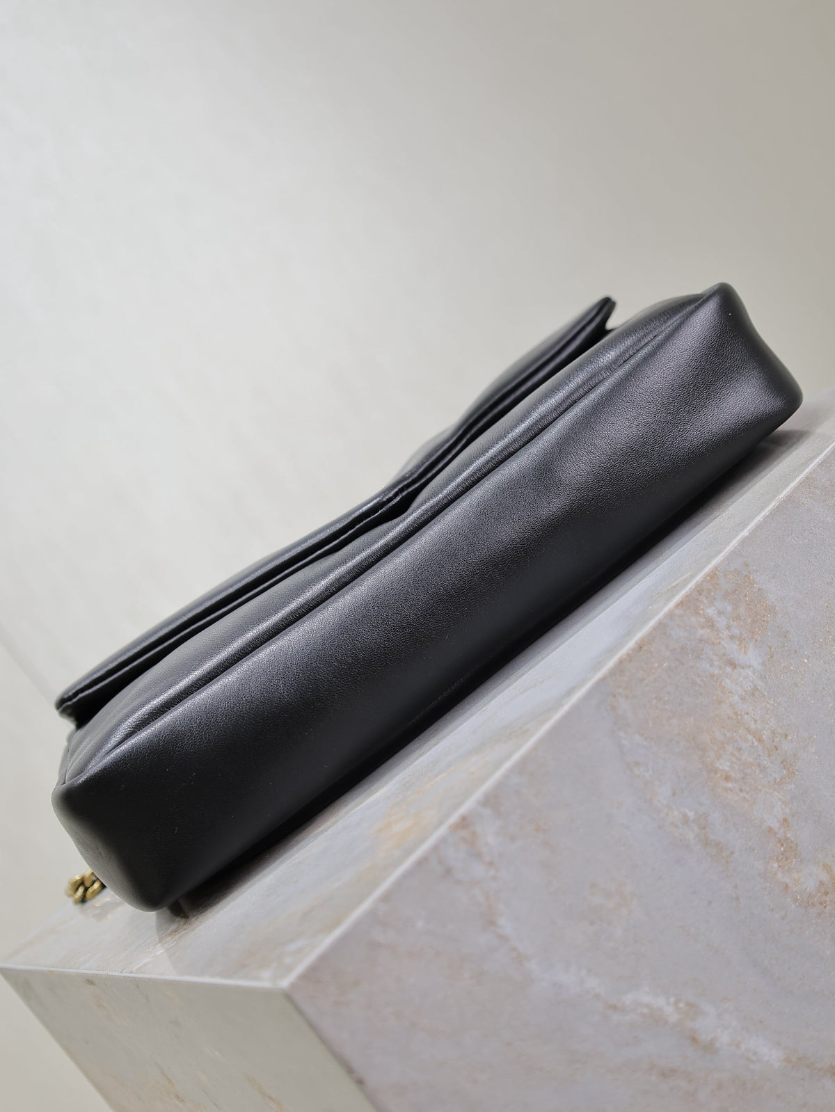 SAINT LAURENT YSL 25S CALYPSO HANDBAG 26 IN BLACK LAMBSKIN GOLD HARDWRE
