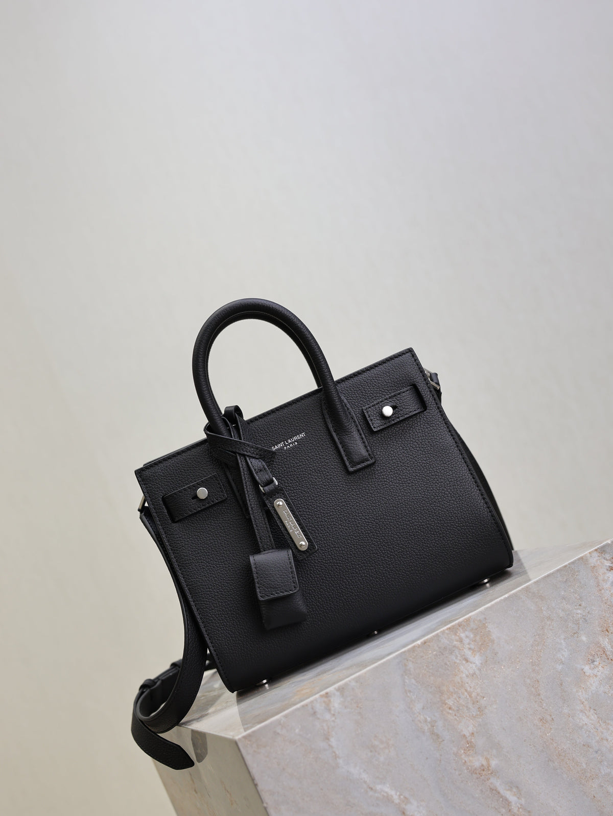 SAINT LAURENT YSL 25S SAC DE JOUR 22 IN BLACK GRAINED CALFSKIN SILVER HARDWRE