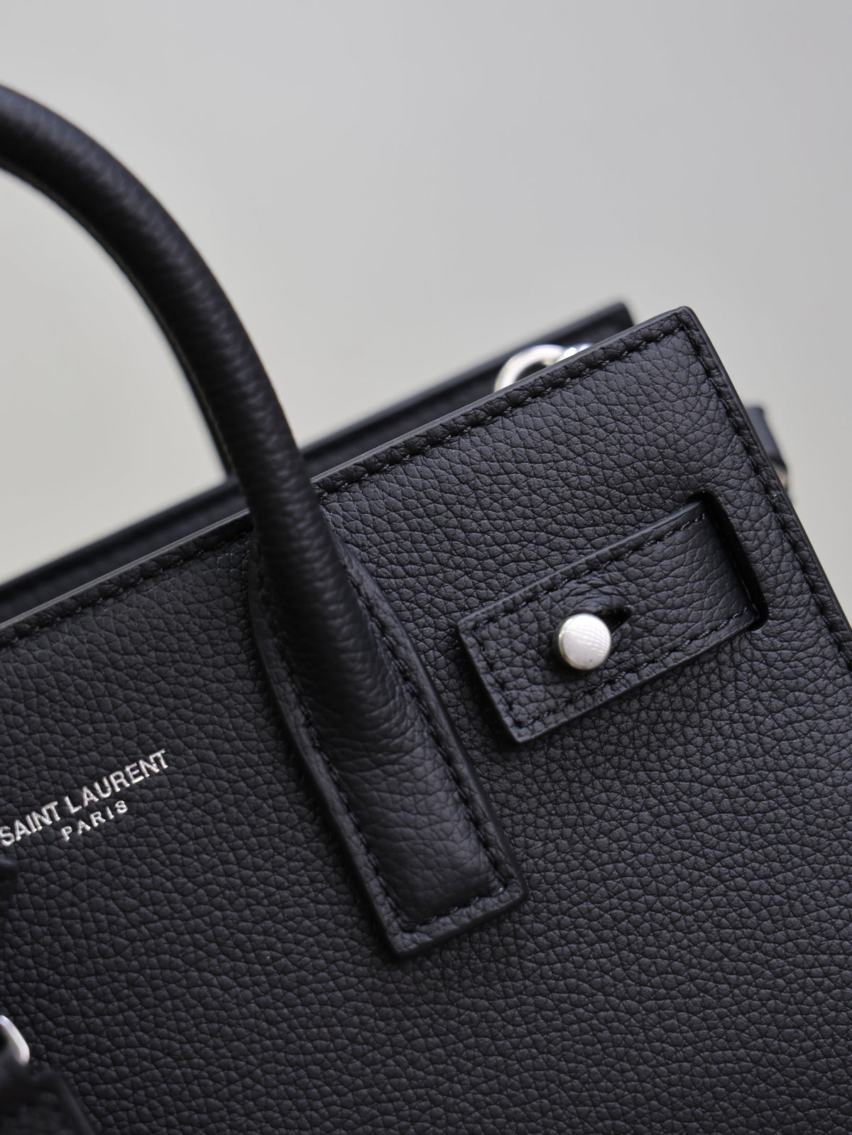 SAINT LAURENT YSL 25S SAC DE JOUR 22 IN BLACK GRAINED CALFSKIN SILVER HARDWRE