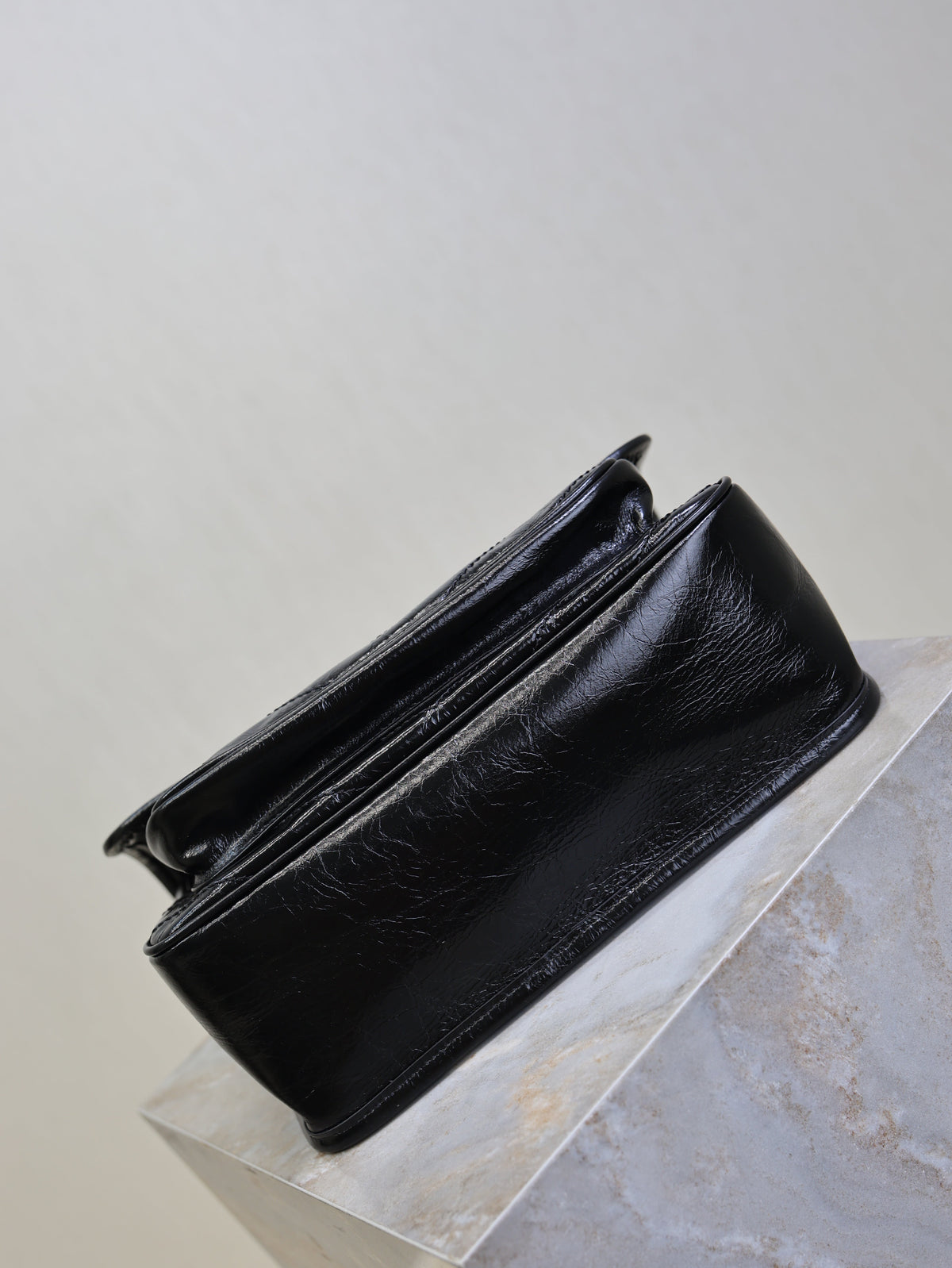 SAINT LAURENT YSL 25S NIKI MM BAG 28 IN BLACK GLOSSY CALFSKIN GOLD HARDWARE