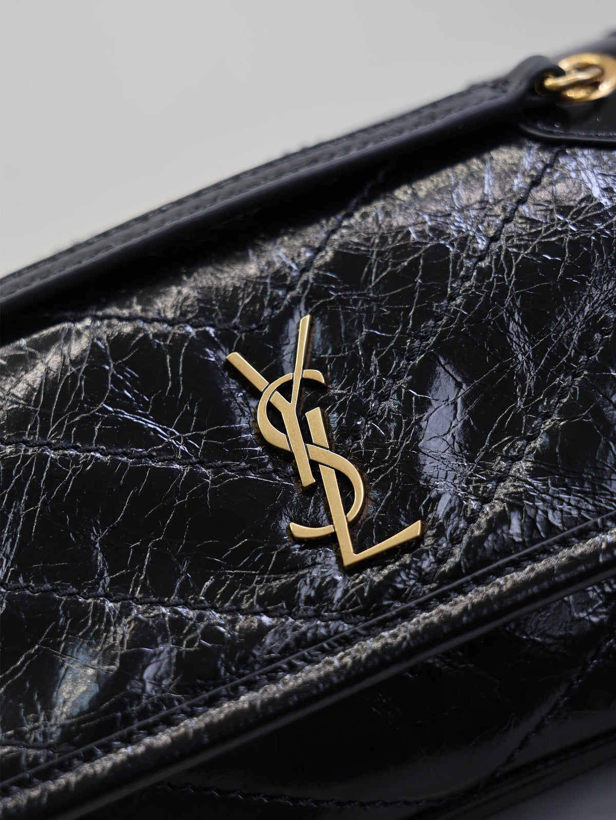 SAINT LAURENT YSL 25S NIKI BAG 18 IN BLACK GLOSSY CALFSKIN GOLD HARDWRE