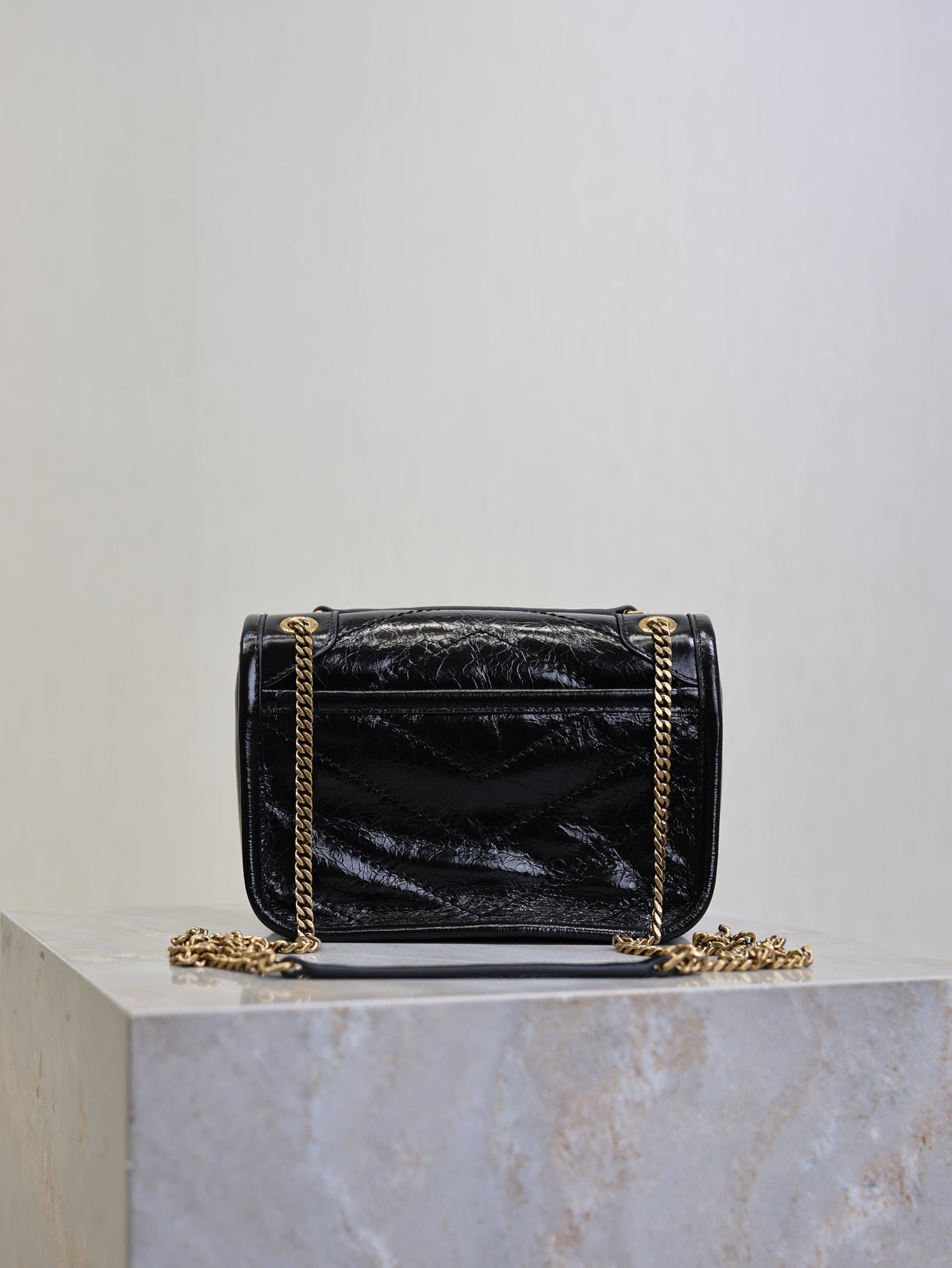 SAINT LAURENT YSL 25S NIKI BAG 18 IN BLACK GLOSSY CALFSKIN GOLD HARDWARE