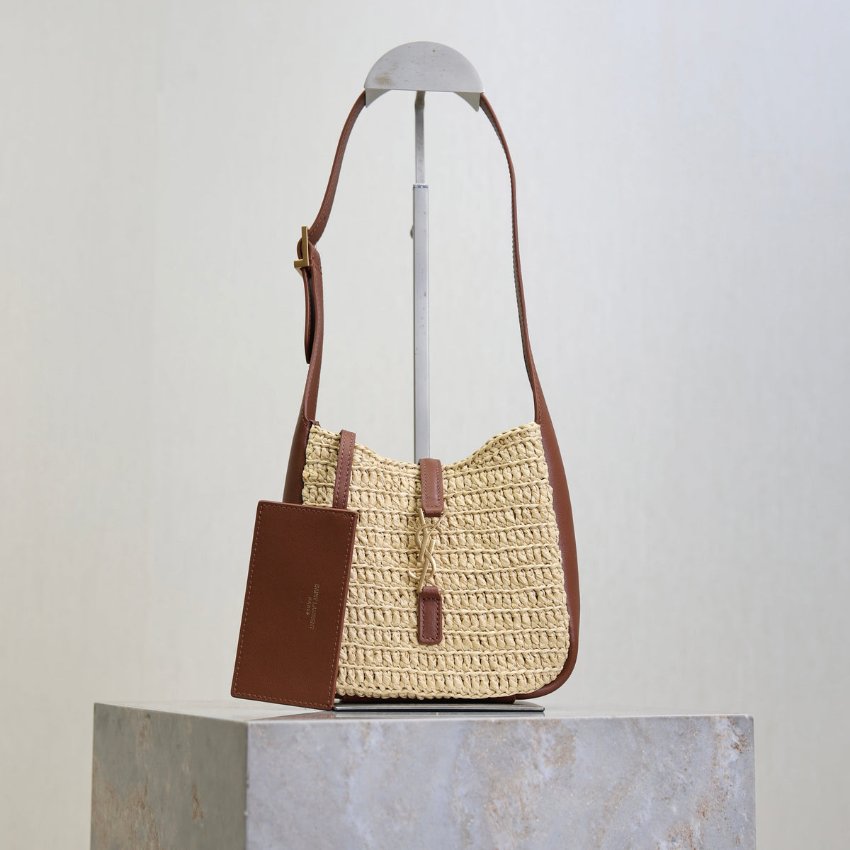 SAINT LAURENT YSL 25S LE 5 À 7 SUPPLE BABY 16 IN RAFFIA AND CALFSKIN GOLD HARDWARE