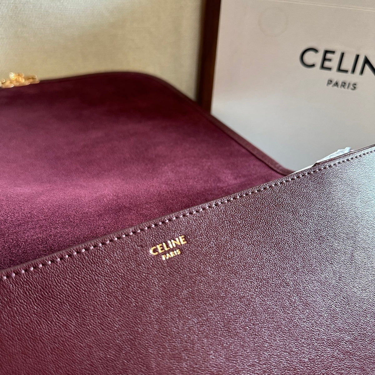 CELINE 25S BESACE SOFT TRIOMPHE 32MM IN SYRAH RED SUPPLE SHINY LAMBSKIN