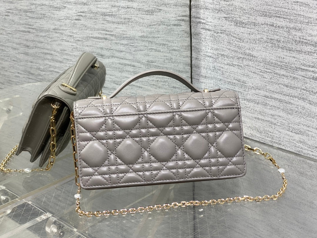 DIOR 25S TALK PHONE POUCH 21 IN DIRTY LILAC CANNAGE LAMBSKIN GOLD HARDWRE