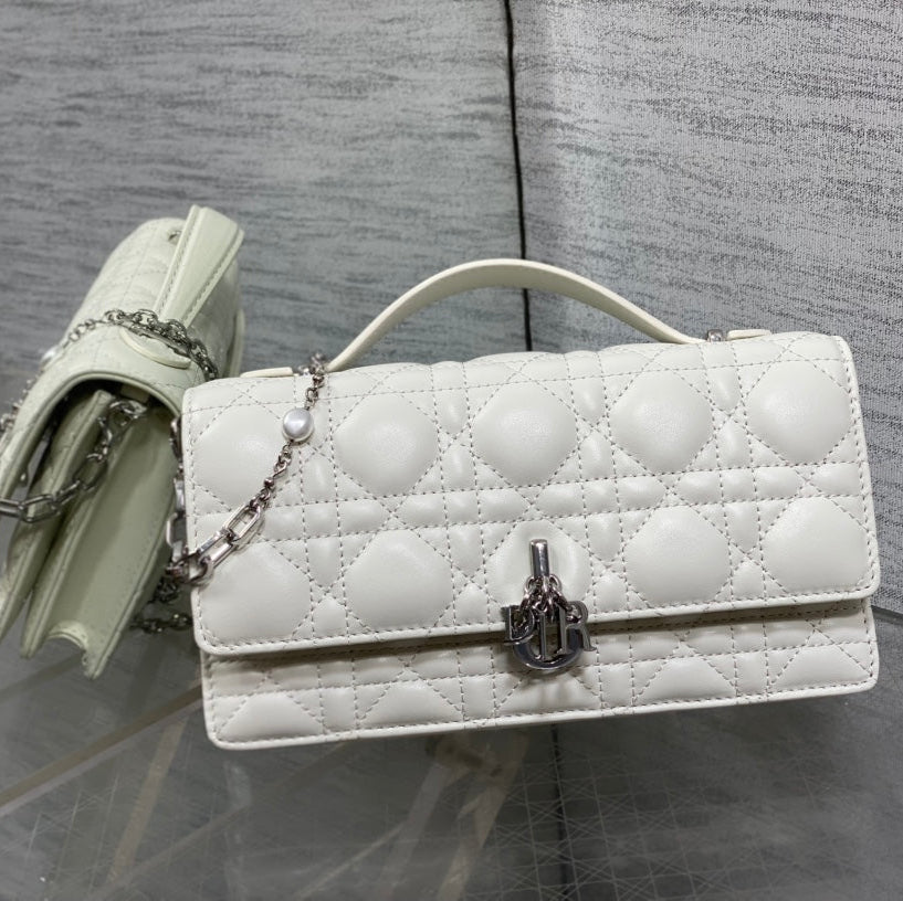 DIOR 25S TALK PHONE POUCH 21 IN WHITE CANNAGE LAMBSKIN SILVER HARDWRE
