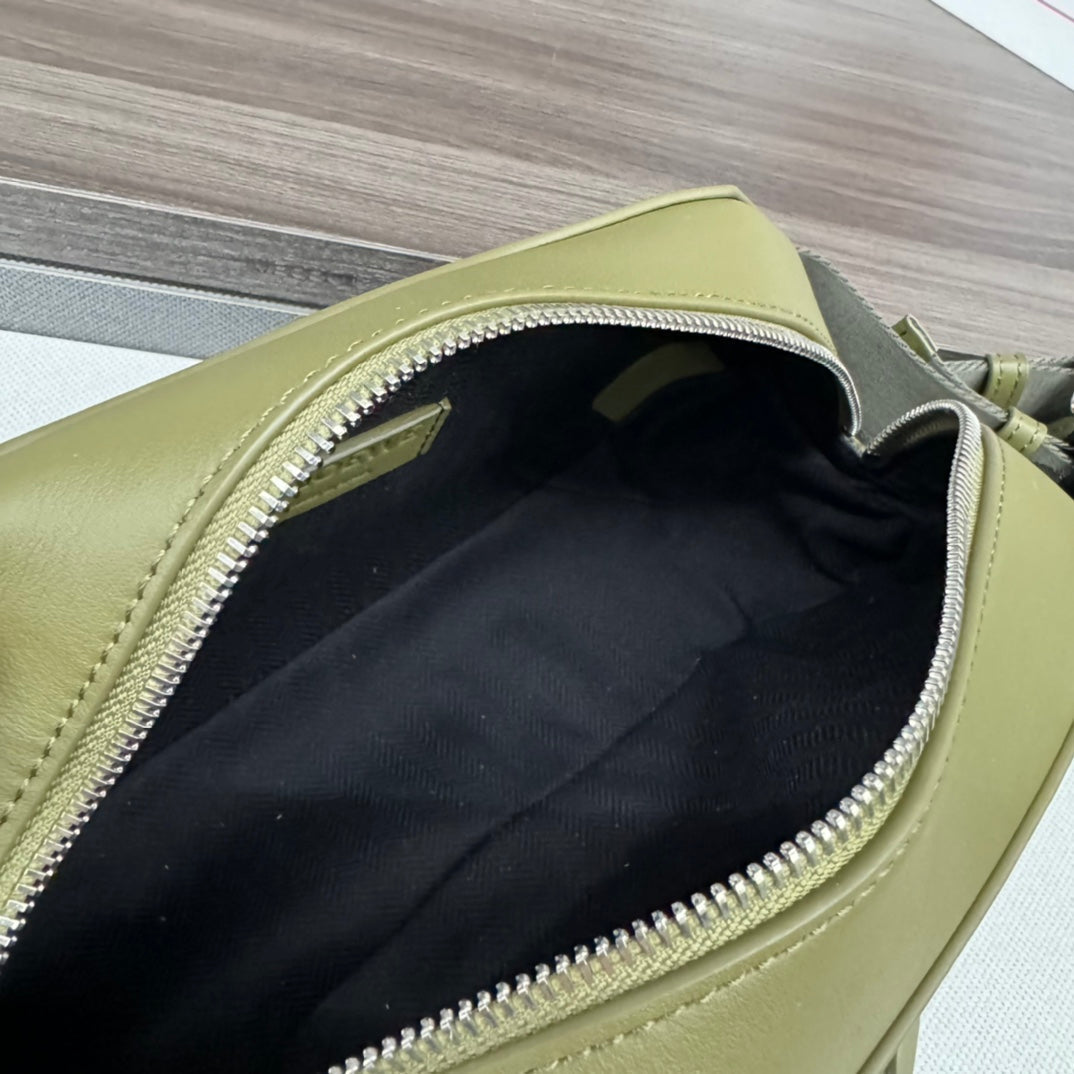 LOEWE CONVERTIBLE SLING 32 IN OLIVE GREEN CLASSIC CALFSKIN
