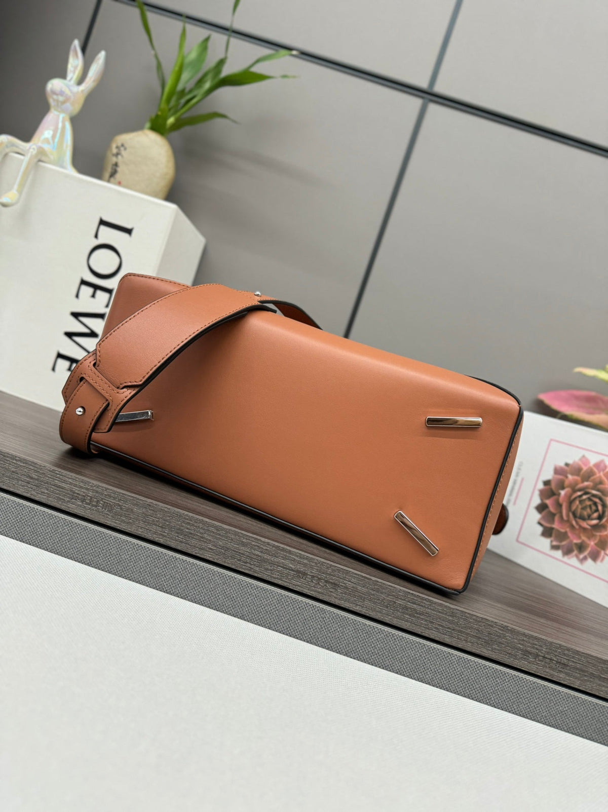 LOEWE LOE PUZZLE 33 BAG IN BRONZE BROWN CALFSKIN
