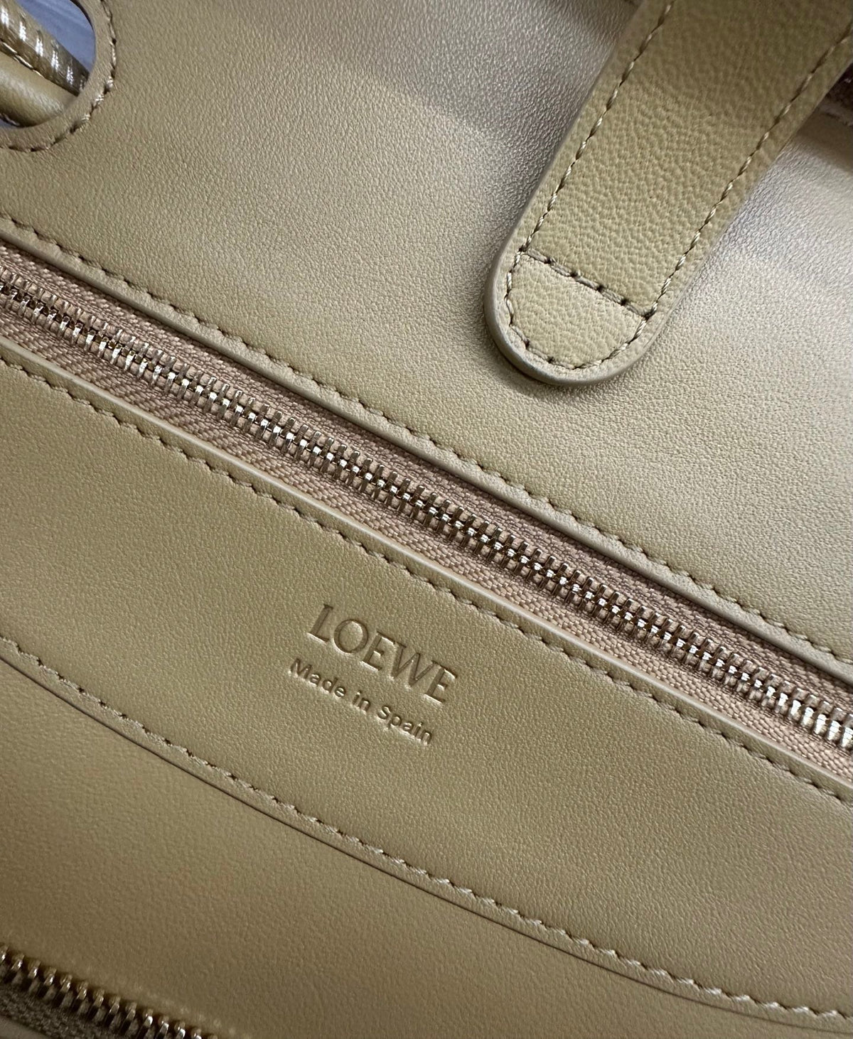 LOEWE 25S MEDIUM MADRID BAG 23 IN SAND YELLOW CALFSKIN GOLD HARDWARE