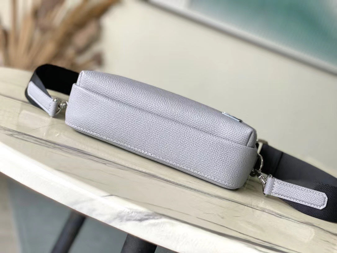 LOUIS VUITTON AVENUE MESSENGER 22 IN HARBOR GRAY CALFSKIN