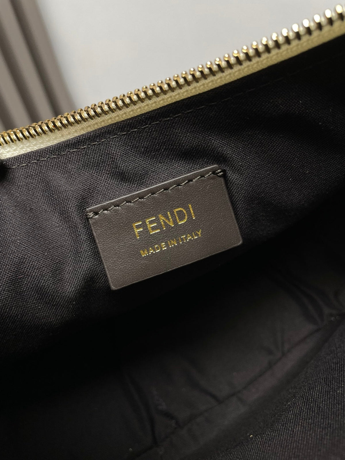 FENDI FENDIGRAPHY MEDIUM 29 IN WHITE AND ORANGE TRIM SMOOTH LAMBSKIN GOLD HARDWARE