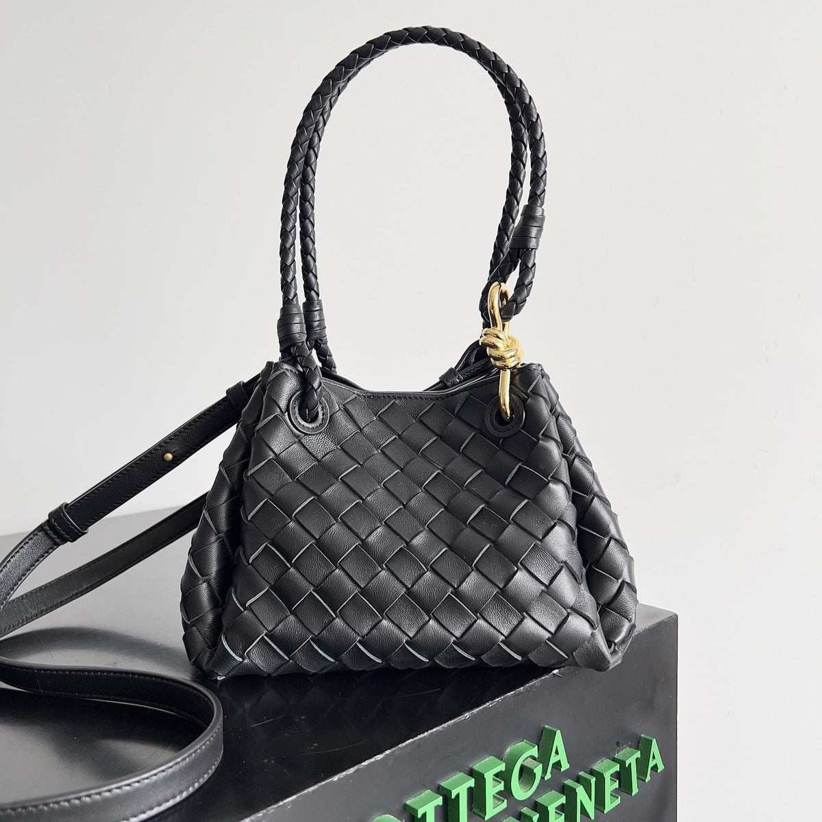 BOTTEGA VENETA BV Small Parachute 21 Black Lambskin Ghw