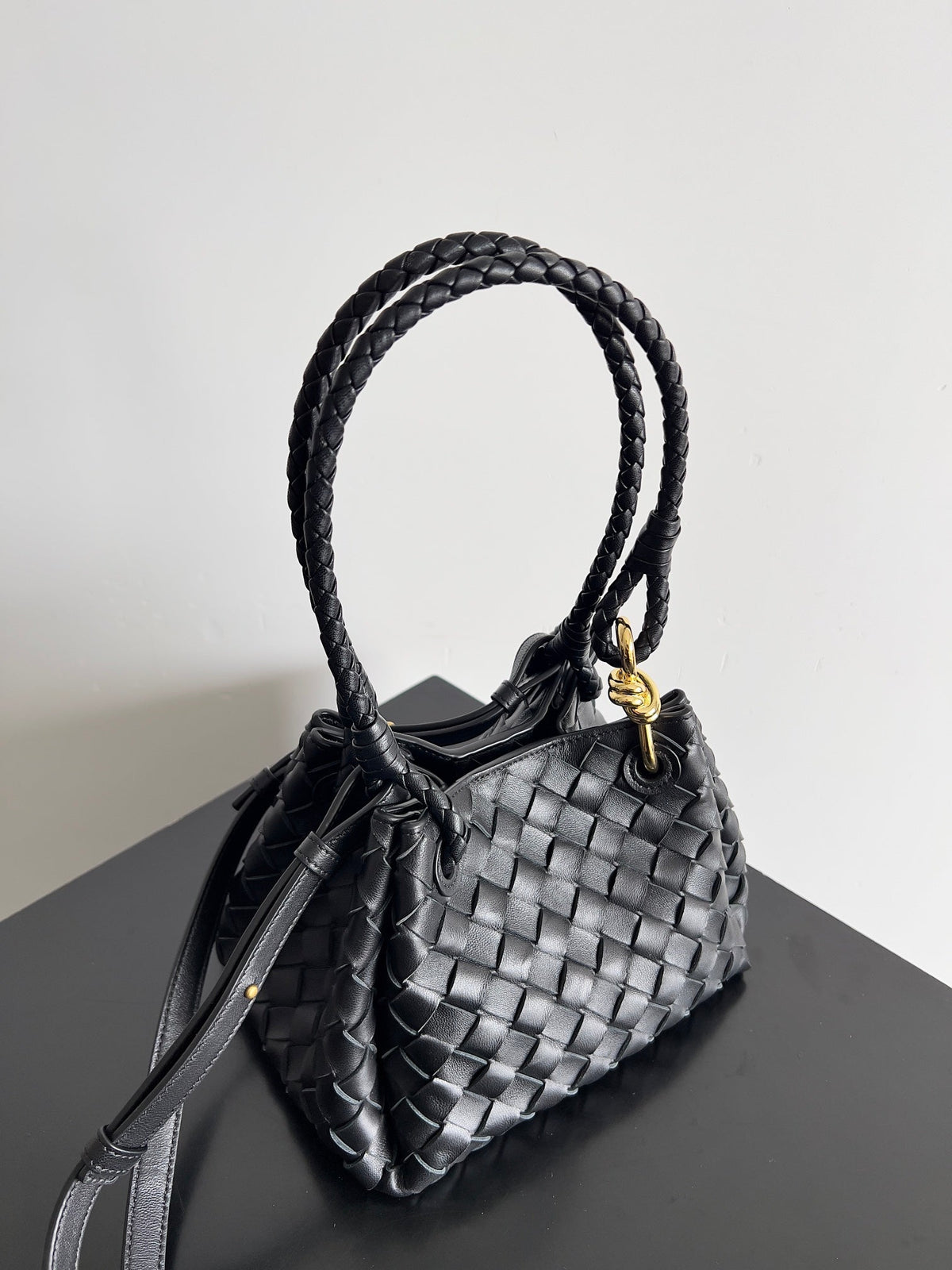 BOTTEGA VENETA BV Small Parachute 21 Black Lambskin Ghw