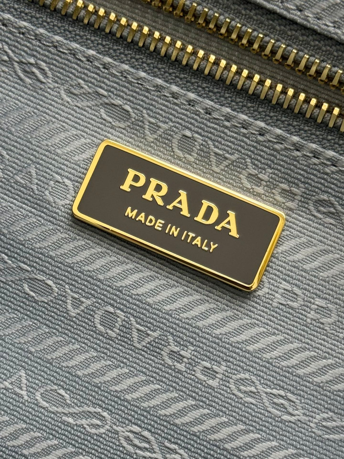 PRADA 25S LUX SOFT BAG 42 IN GRAY GLOSSY CALFSKIN GOLD HARDWRE