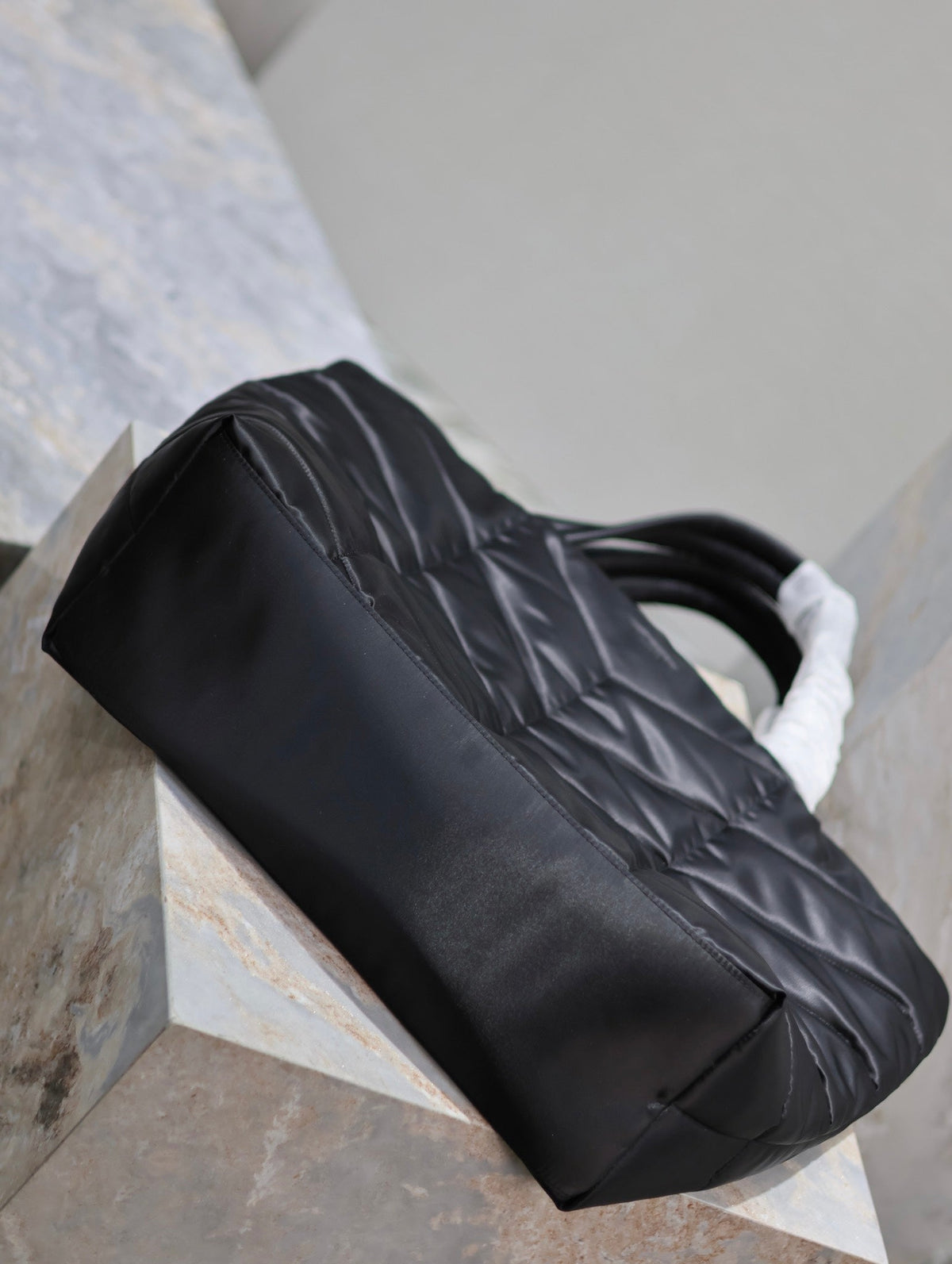 SAINT LAURENT PUFFER LARGE TOTE BAG 57 IN BLACK SILK