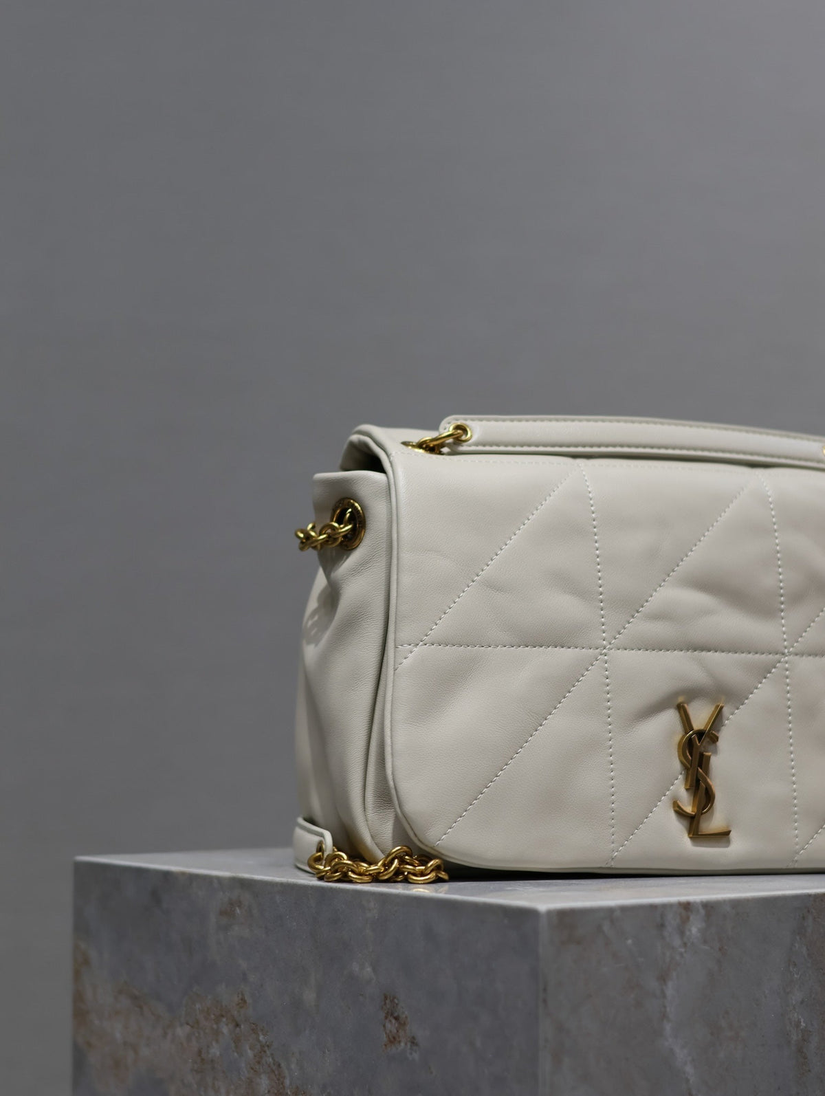 SAINT LAURENT JAMIE 4.3 SMALL BAG 25 IN WHITE LAMBSKIN GOLD HARDWARE