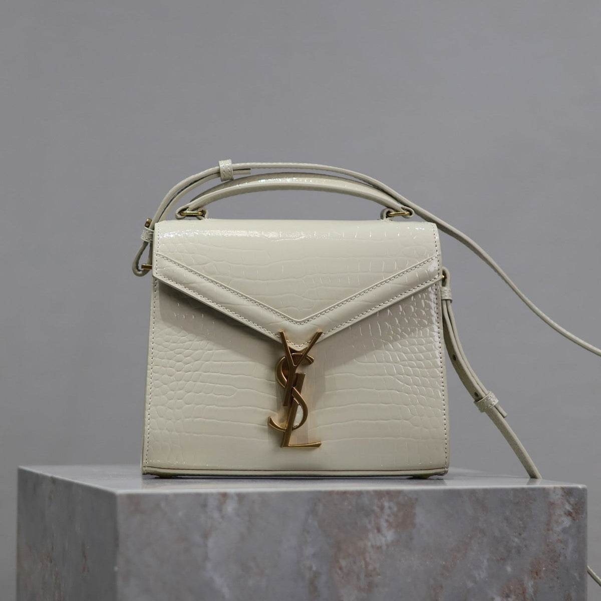 SAINT LAURENT CASSANDRA MINI TOP HANDLE BAG 20 IN WHITE CROCODILE-EMBOSSED GLOSSY CALFSKIN