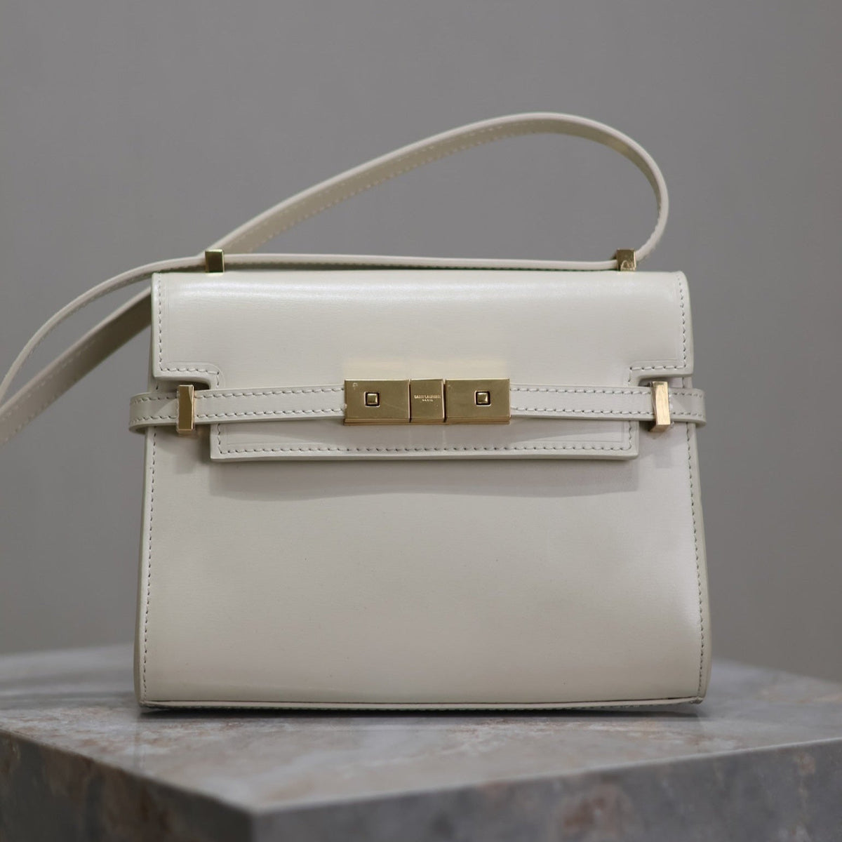 SAINT LAURENT YSL 25S MINI MANHATTAN 19 IN BLANC VINTAGE CALFSKIN GOLD HARDWARE
