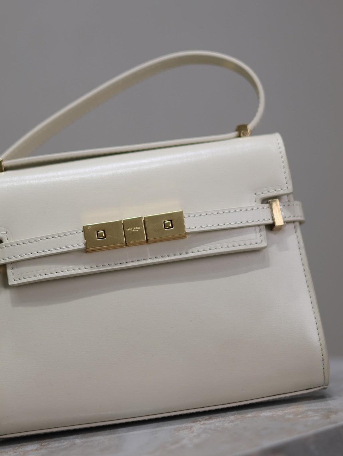 SAINT LAURENT YSL 25S MINI MANHATTAN 19 IN BLANC VINTAGE CALFSKIN GOLD HARDWARE