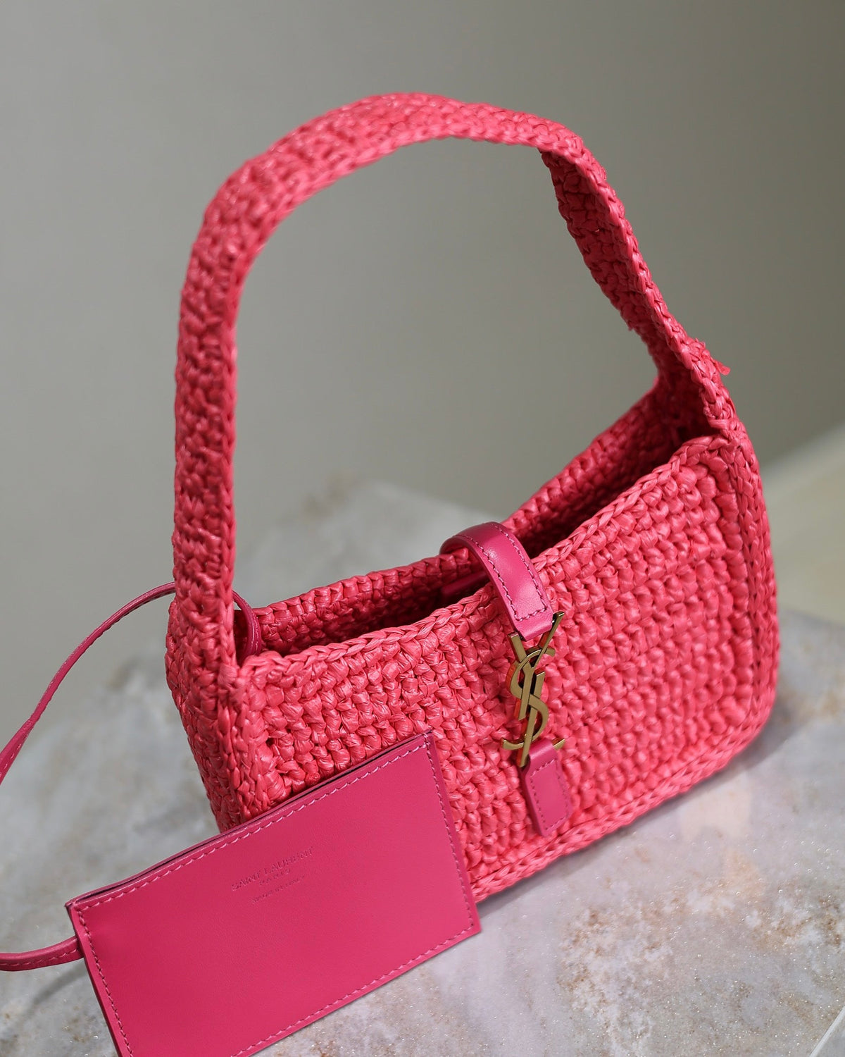 SAINT LAURENT LE 5 À 7 BAG 19 IN MAGENTA PINK WOVEN RAFFIA