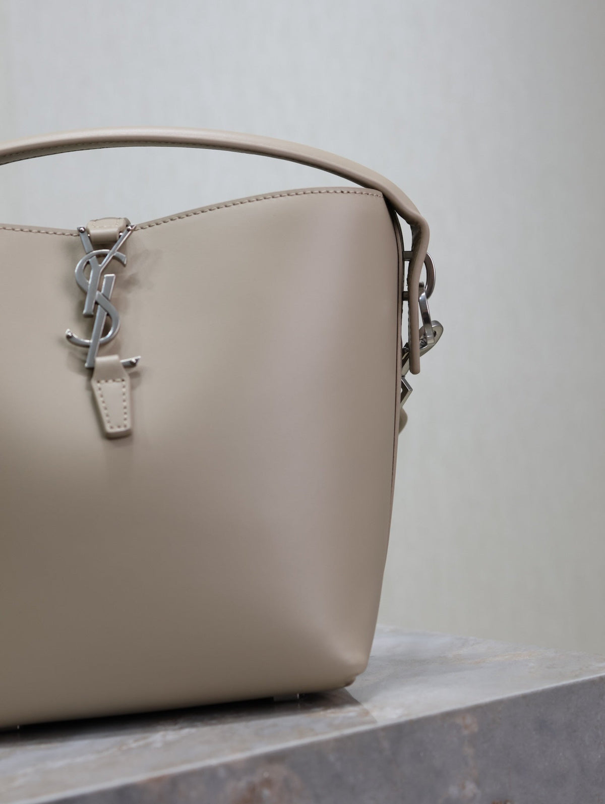 SAINT LAURENT YSL 25S LE 37 BAG 20 IN DUSTY GRAY CALFSKIN SILVER HARDWRE