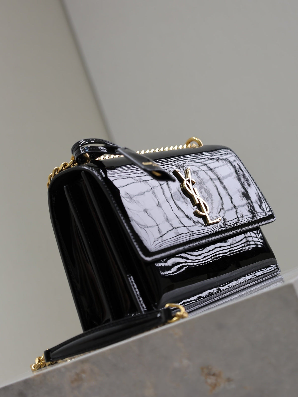 SAINT LAURENT YSL 25S SUNSET MEDIUM 22 IN BLACK SHINY CALFSKIN GOLD HARDWRE