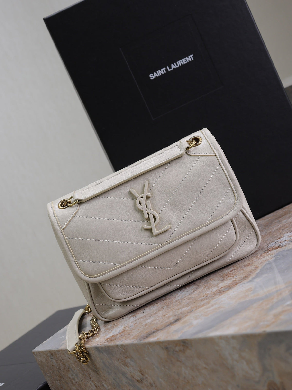 SAINT LAURENT NIKI BABY 22 IN RICE WHITE LAMBSKIN GOLD CHAIN
