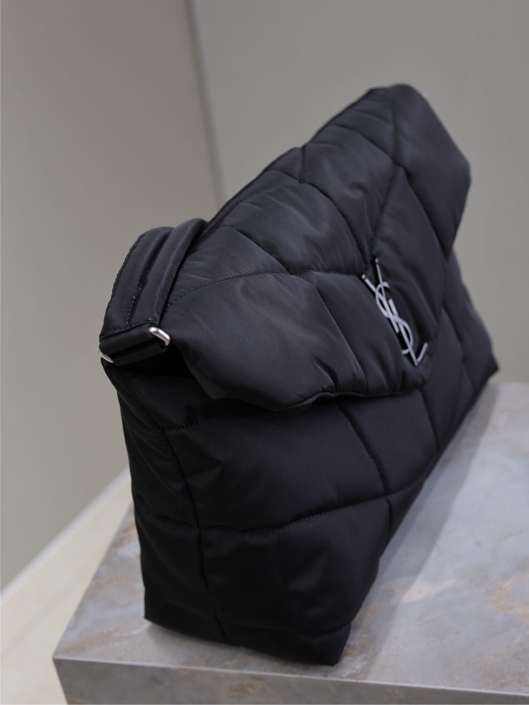 SAINT LAURENT YSL 25S LOULOU PUFFER BAG 34 IN BLACK NYLON BLACK HARDWRE