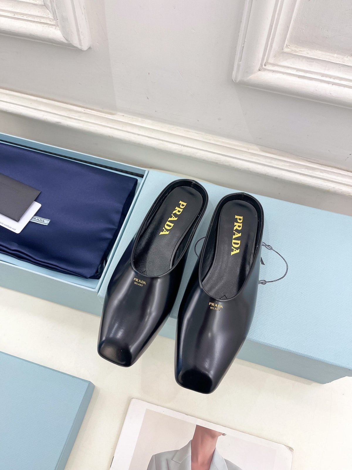 PRADA MULES SQUARE TOE IN BLACK SMOOTH LAMBSKIN