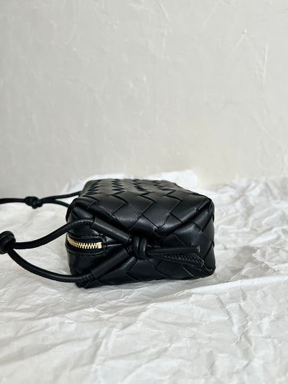 BOTTEGA VENETA BV LOOP MINI 17CM BLACK CALFSKIN