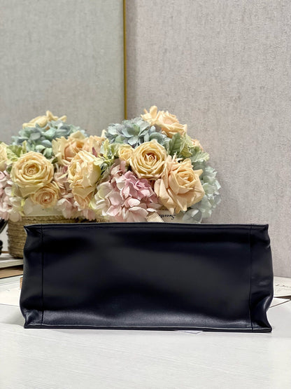 DIOR CD MEDIUM BOOK TOTE 36 BLUE OBLIQUE EMBROIDERY