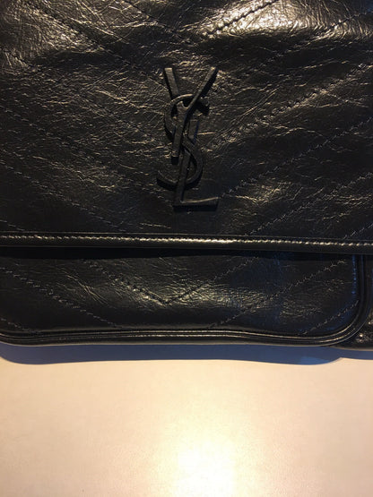 SAINT LAURENT MEDIUM NIKI 27 IN BLACK CALFSKIN CHAIN BAG