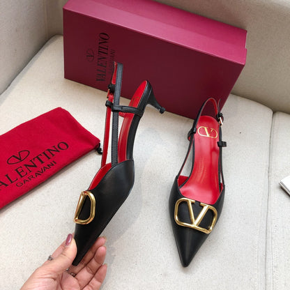 VLOGO SIGNATURE BLACK CALFSKIN HIGH SLINGBACK PUMP 4 CM WITH GOLD LOGO