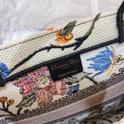 DIOR MEDIUM BOOK TOTE BAG 36 IN BEIGE COTTON WITH MULTICOLOR EMBROIDERY