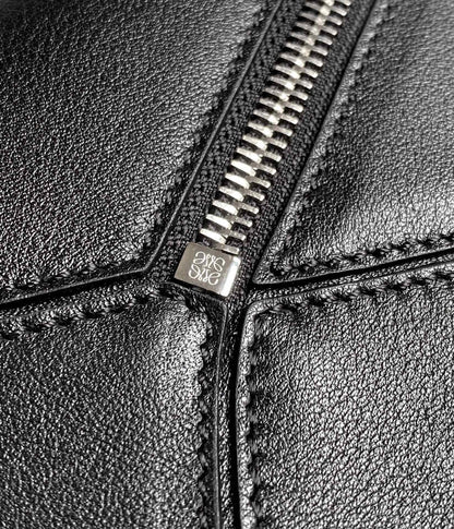 LOEWE MEDIUM 29 PUZZLE BAG IN BLACK SOFT GRAINED CALFSKIN