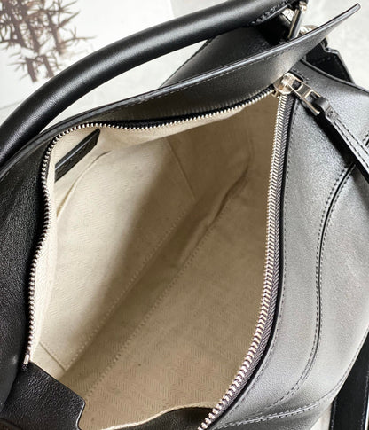 LOEWE MEDIUM 29 PUZZLE BAG IN BLACK SOFT GRAINED CALFSKIN