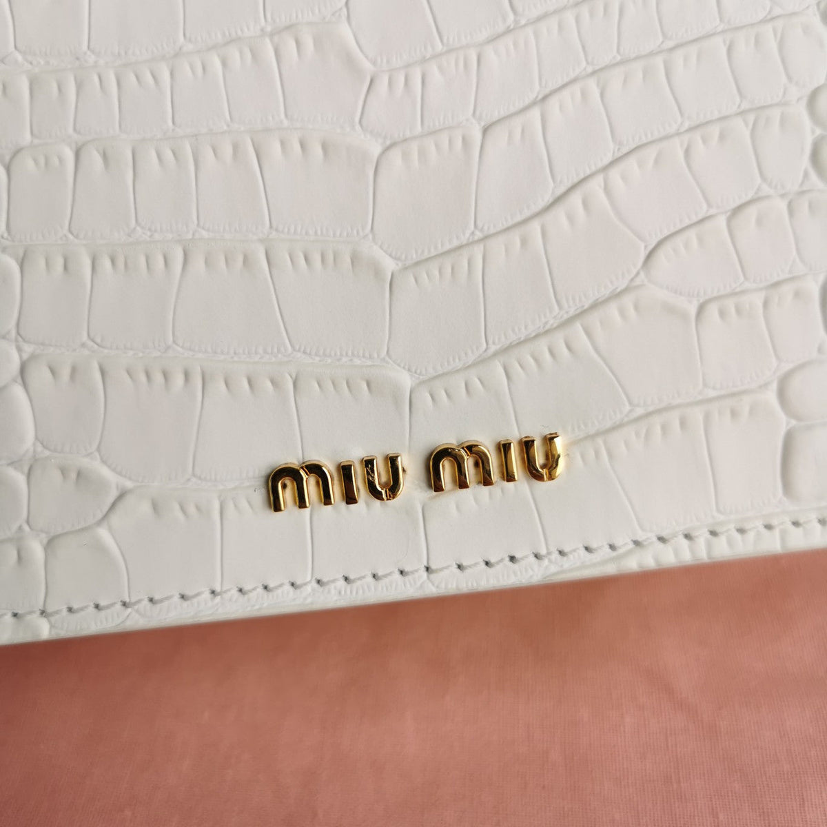 MIU MIU LADY 20 HANDBAG IN CROCODILE PATTERN WHITE CALFSKIN